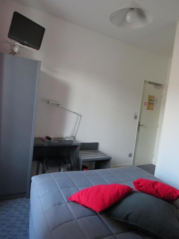 Hotel De Cleves Nevers Habitación foto