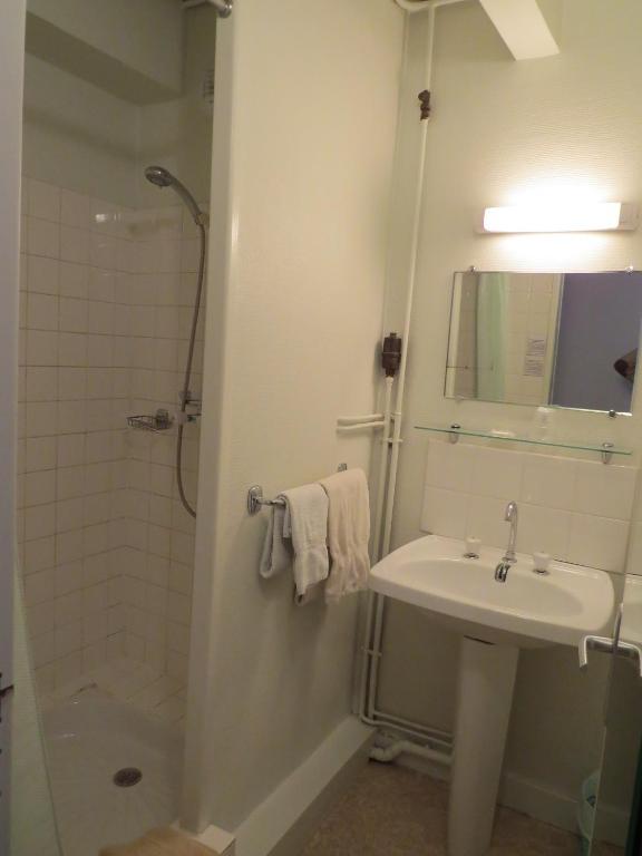 Hotel De Cleves Nevers Habitación foto